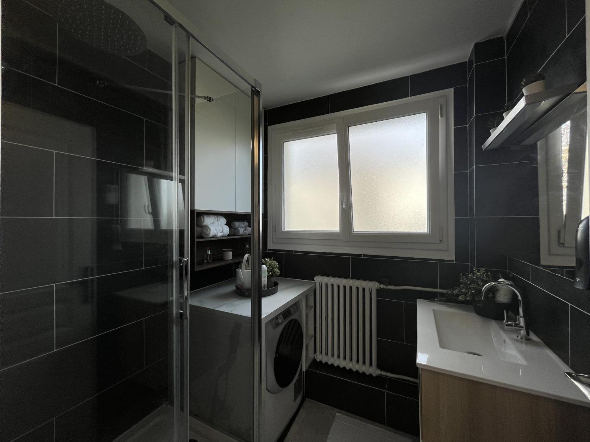 Entire 60m2 - Close To Paris - Parking - Kitchen - 2min Rerb - Olympic'24 Bourg-la-Reine