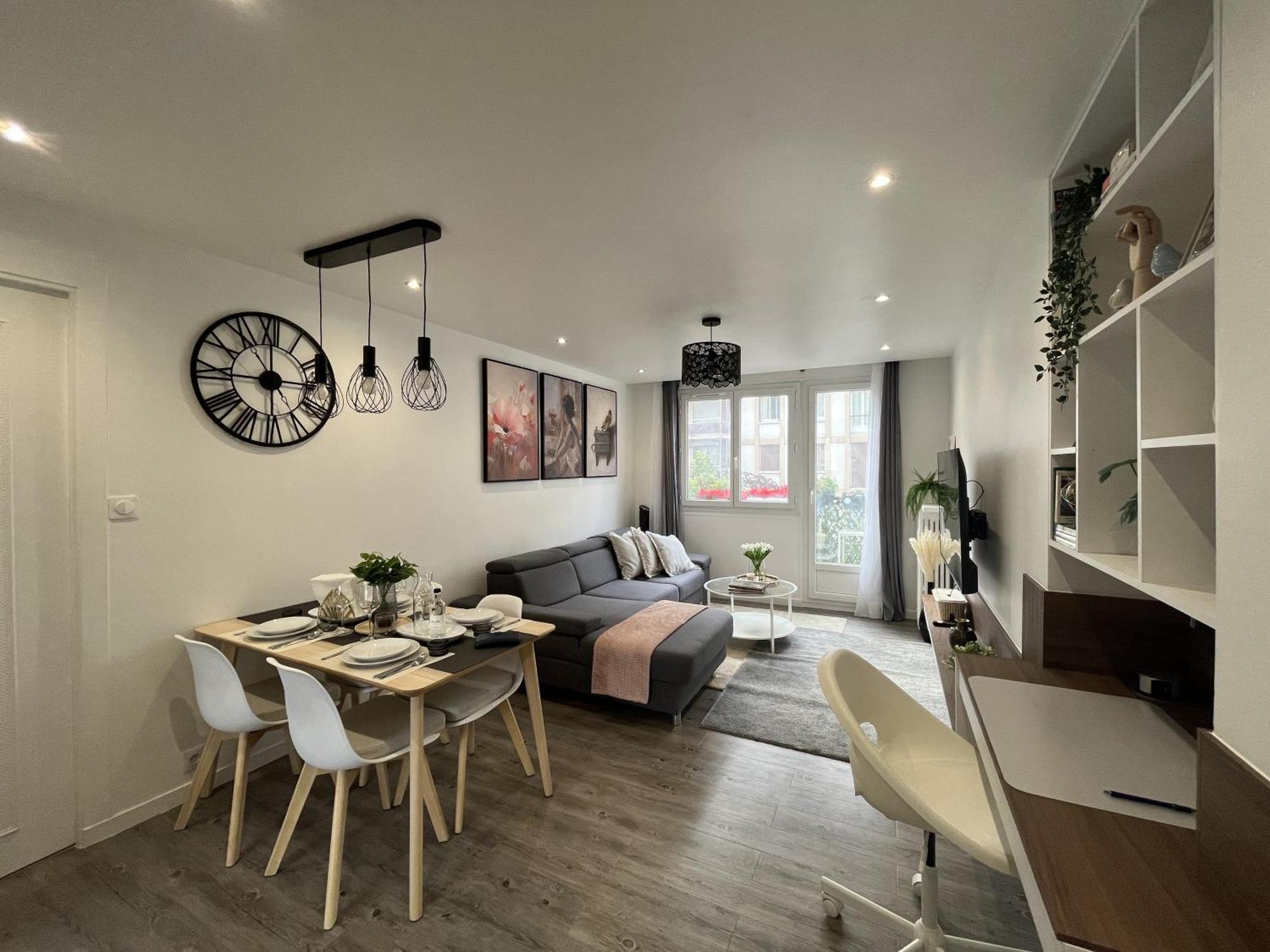 Entire 60m2 - Close To Paris - Parking - Kitchen - 2min Rerb - Olympic'24 Apartment *